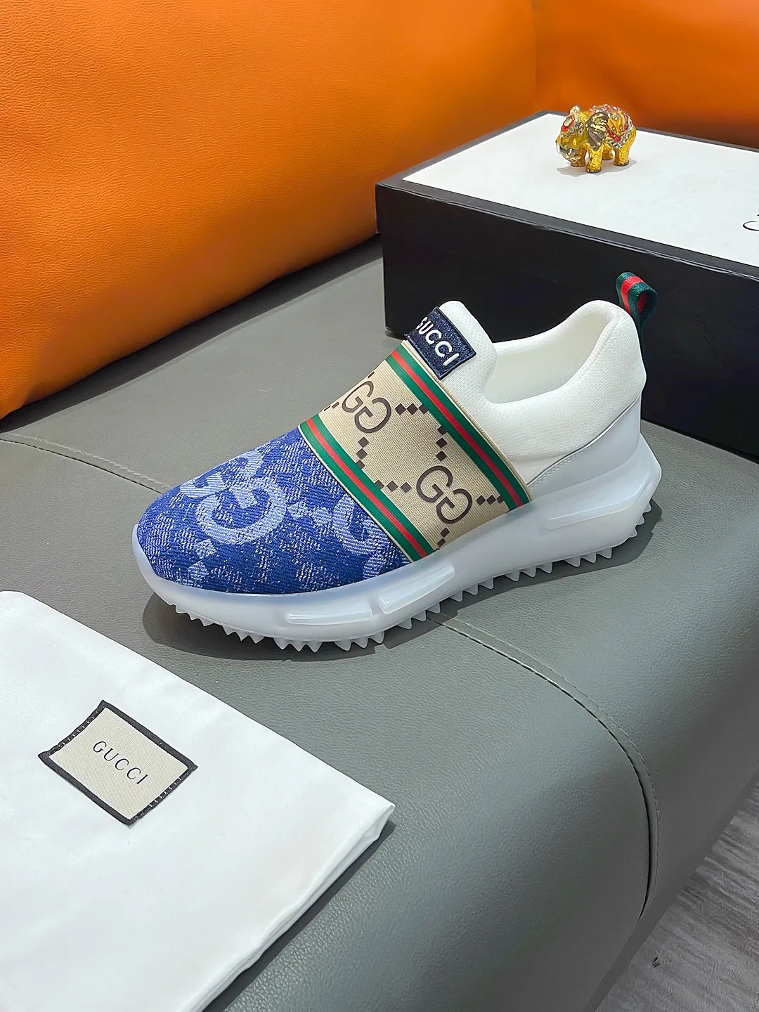 Men's shoes GUCCI "Gucci" P440 Regular size: 38-44 (casual shoes) Product materials: Selected cowhide upper, soft sheepskin feet; original factory special outsole.